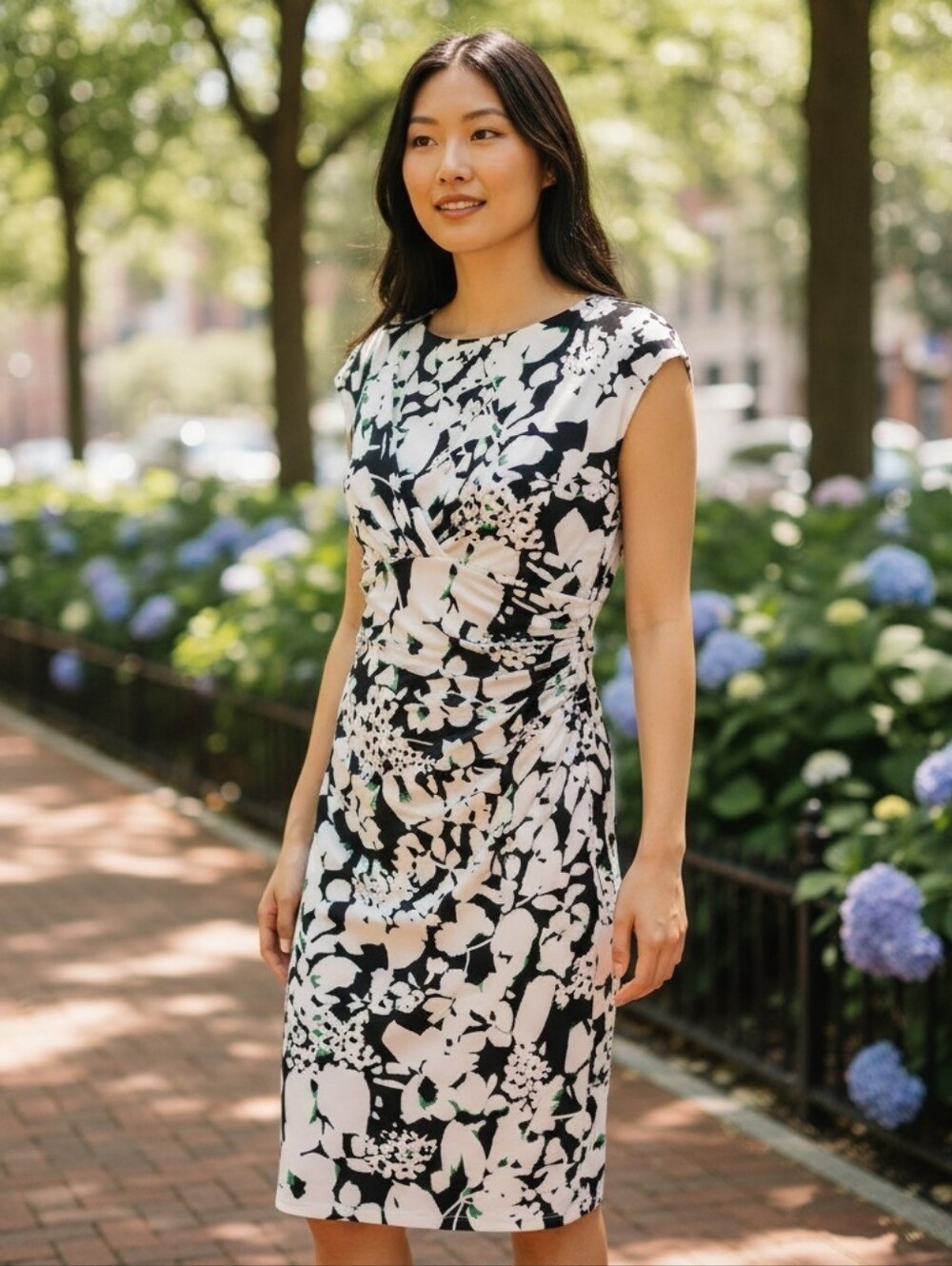 Lauren Ralph Lauren Dress Black  White & Green Abstract Floral Stretch side slit